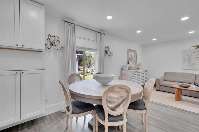 7904 Nw 74th Ter, Tamarac