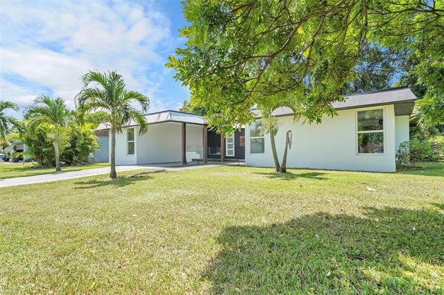 2 of 28 - 7200 Nw 68th St, Tamarac, FL