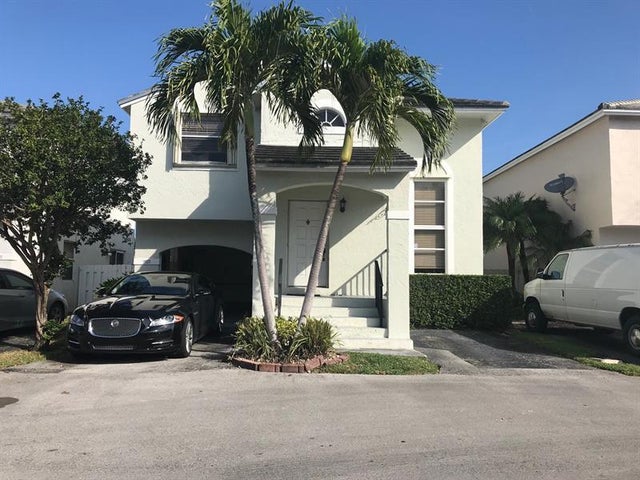 1 of 6 - 9925 Nw 9th Ct, Plantation, FL