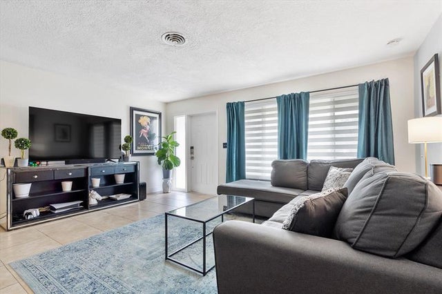 2 of 26 - 2017 Nw 10th Ave, Fort Lauderdale, FL