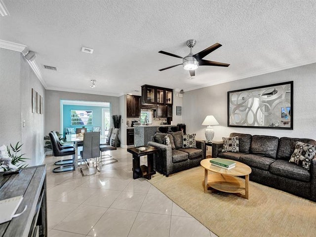 5 of 53 - 1301 Se 2nd Ter, Deerfield Beach, FL