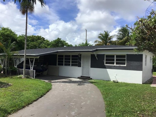 1 of 25 - 12860 Nw 8th Ave, North Miami, FL