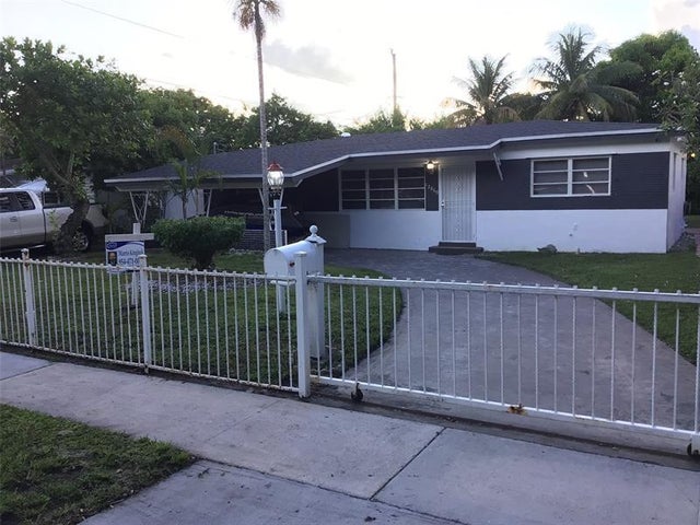 2 of 25 - 12860 Nw 8th Ave, North Miami, FL