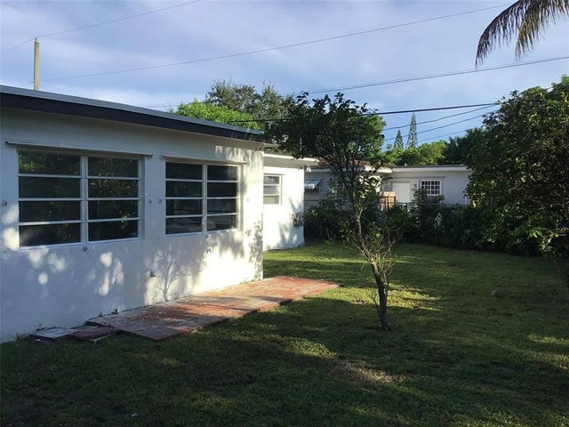 5 of 25 - 12860 Nw 8th Ave, North Miami, FL