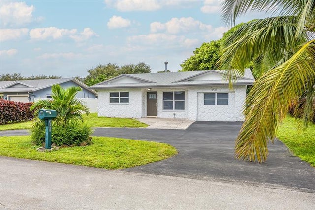 1 of 26 - 6431 Nw 34th Ave, Fort Lauderdale, FL