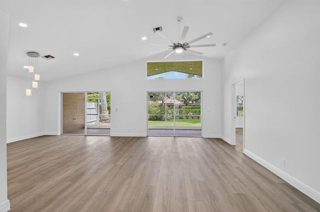 5 of 62 - 5891 Royal Isles Blvd, Boynton Beach, FL