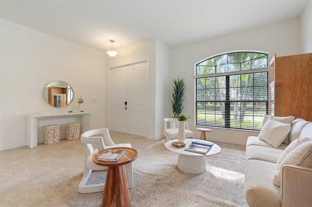 4 of 27 - 5607 Sandbirch Way, Lake Worth, FL