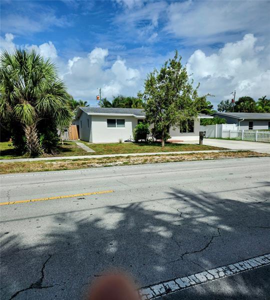 3 of 35 - 2733 Ne 6th Ave, Wilton Manors, FL