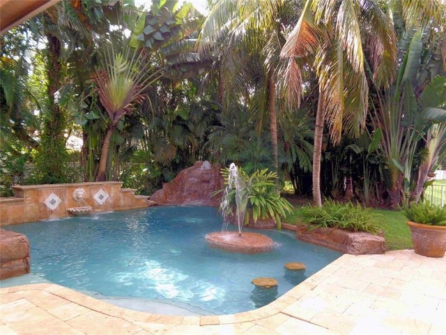 1 of 20 - 7264 Nw 19th Ct, Hollywood, FL