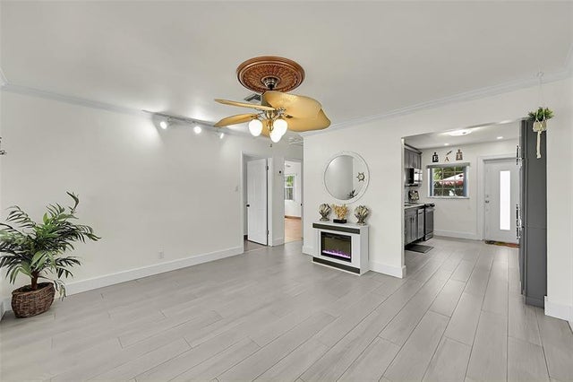 5 of 51 - 230 Nw 52nd Ct, Fort Lauderdale, FL