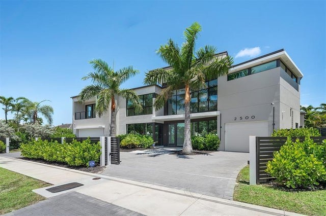 1 of 65 - 2500 Middle River Drive, Fort Lauderdale, FL
