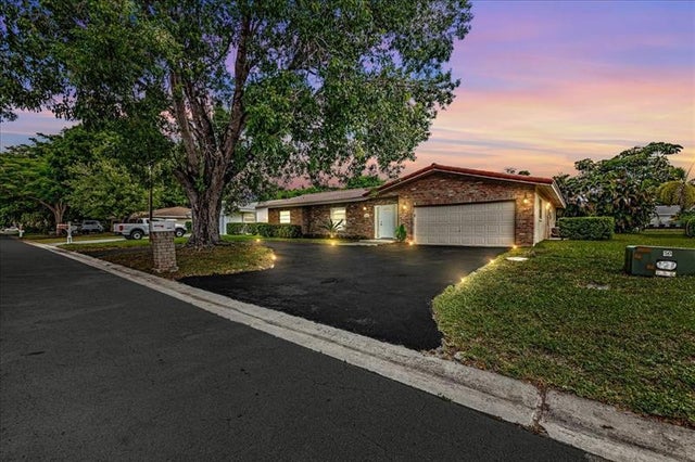 1 of 49 - 8695 Nw 28th Dr, Coral Springs, FL
