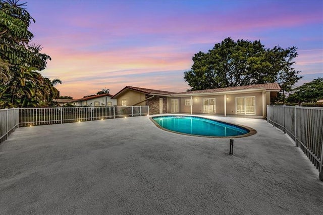 2 of 49 - 8695 Nw 28th Dr, Coral Springs, FL
