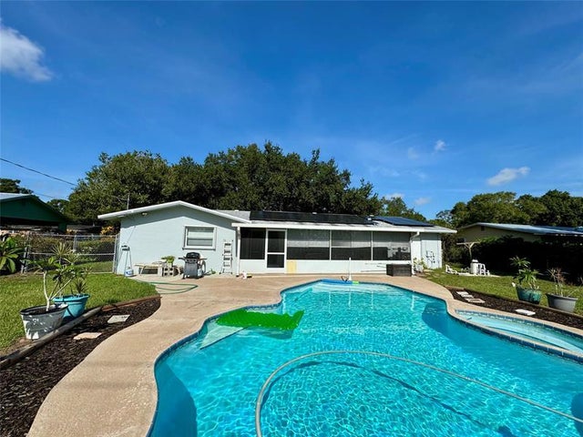 2 of 19 - 3474 Southern Pines Dr, Fort Pierce, FL