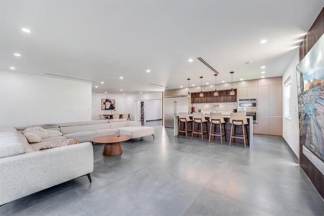 4 of 29 - 5300 Garfield St, Hollywood, FL