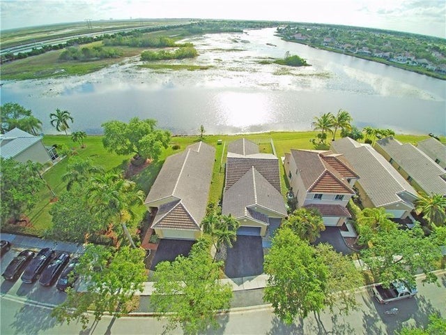 1 of 47 - 1525 Salerno Cir, Weston, FL