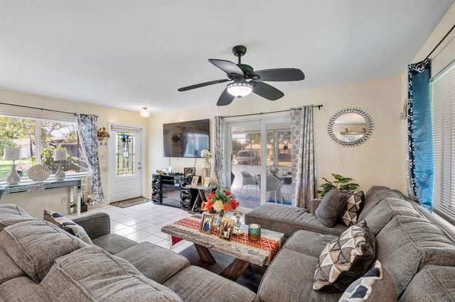 5 of 34 - 410 Sw Natura Ave, Deerfield Beach, FL
