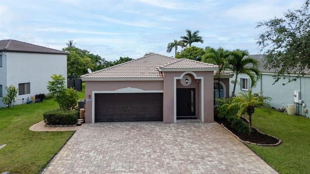 1 of 70 - 1426 Sw 45th Way, Deerfield Beach, FL