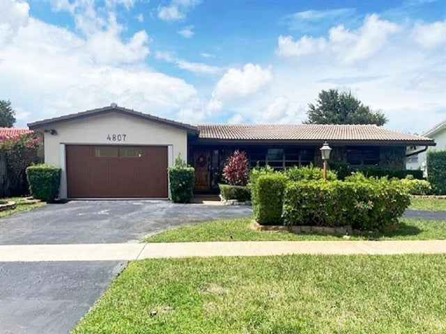 1 of 17 - 4807 Cleveland St, Hollywood, FL