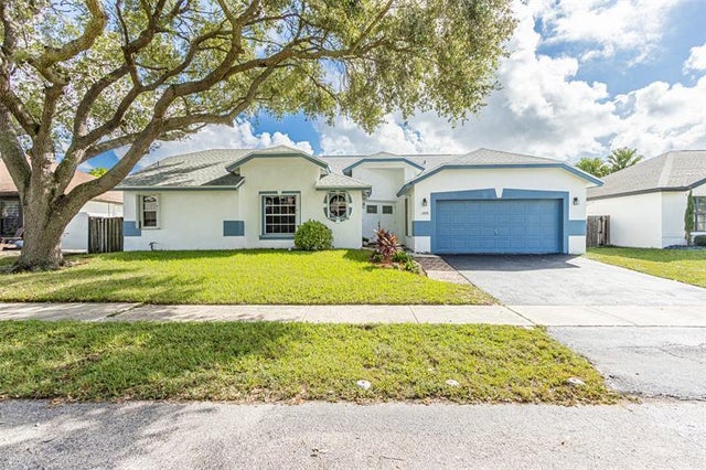2 of 45 - 1020 Sw 149th Ln, Sunrise, FL