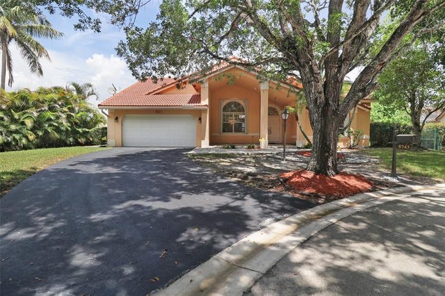 3 of 41 - 5743 Nw 100th Way, Coral Springs, FL