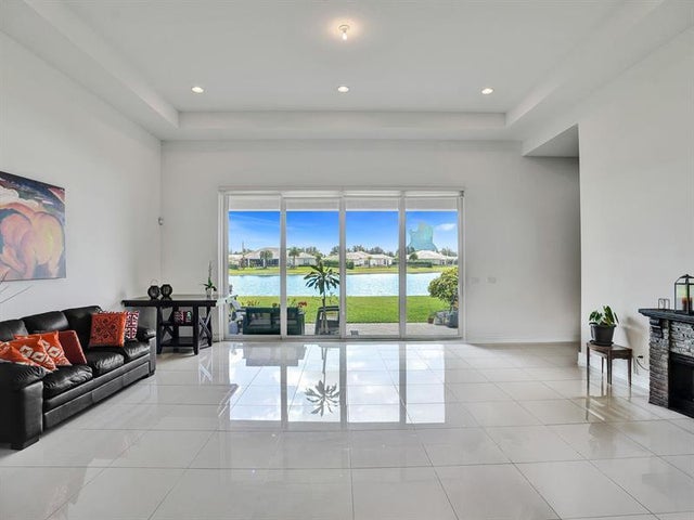 3 of 17 - 4878 W Sterling Ranch Cir, Davie, FL