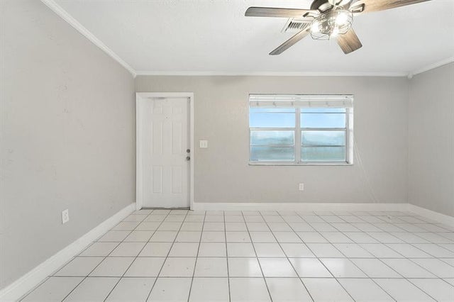 5 of 27 - 6851 Raleigh St, Hollywood, FL