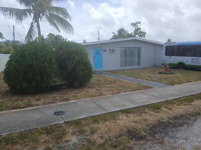 1 of 10 - N/A, Deerfield Beach, FL