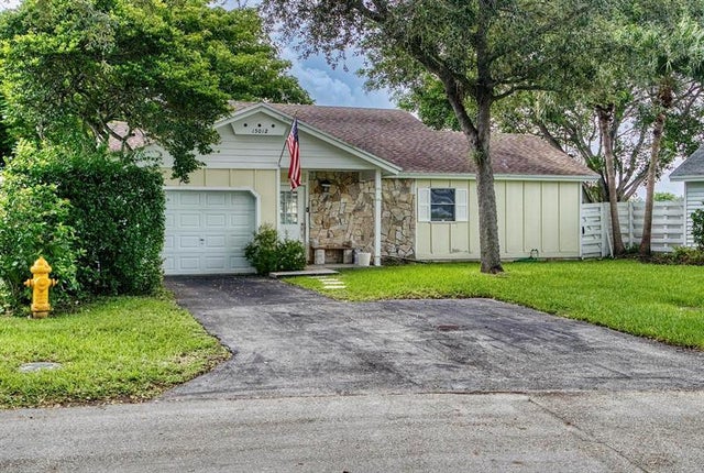1 of 36 - 15012 Sw 143rd Place, Miami, FL