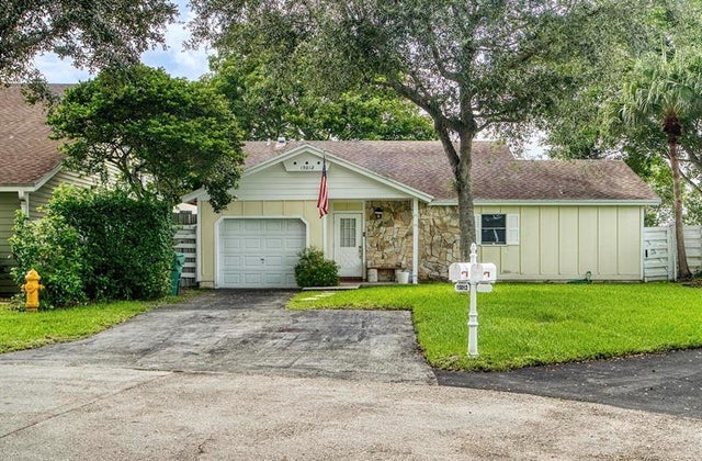 2 of 36 - 15012 Sw 143rd Place, Miami, FL