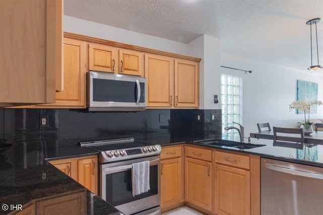 4 of 28 - 12333 Nw 55th St, Coral Springs, FL