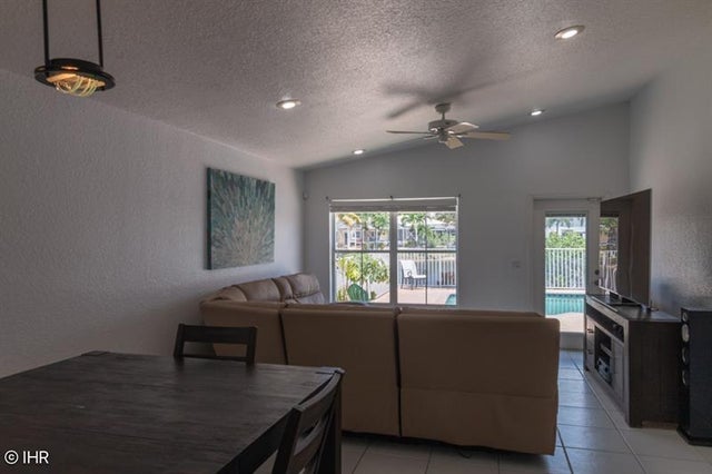 5 of 28 - 12333 Nw 55th St, Coral Springs, FL