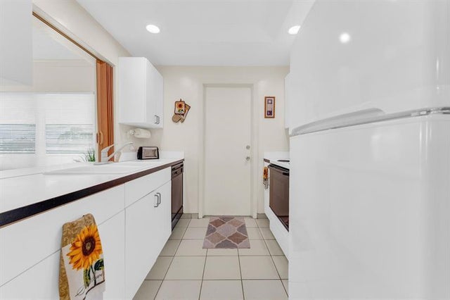 4 of 40 - 2641 W Golf Blvd, Pompano Beach, FL