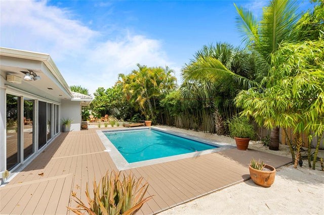4 of 49 - 2740 Ne 34th St, Fort Lauderdale, FL