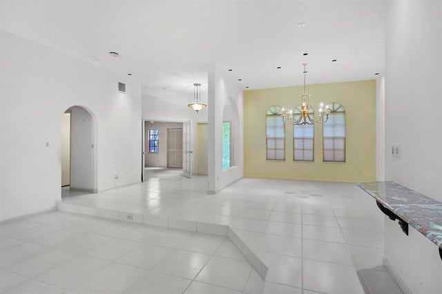 2 of 38 - 9342 Nw 10th St, Plantation, FL