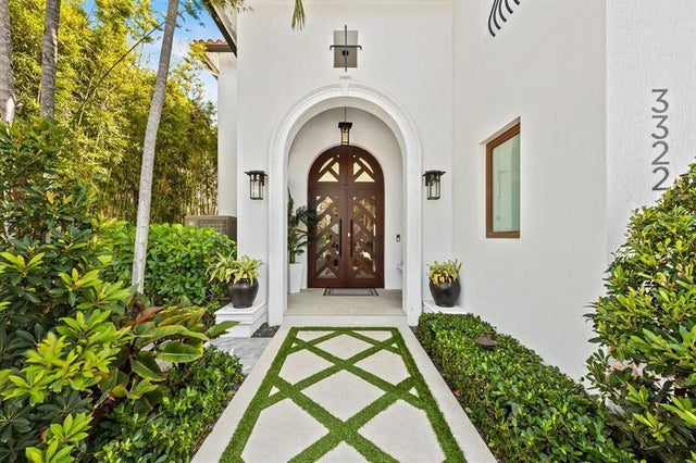 2 of 38 - 3322 Ne 16th Pl, Fort Lauderdale, FL