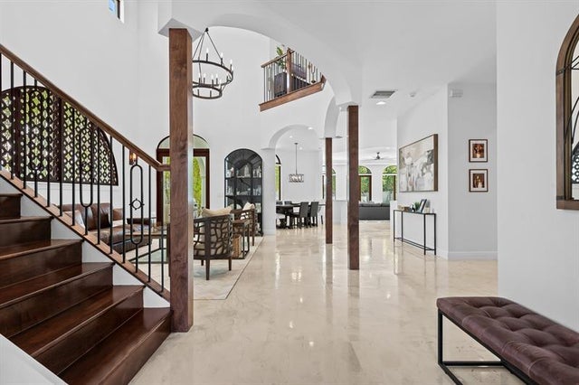 4 of 38 - 3322 Ne 16th Pl, Fort Lauderdale, FL