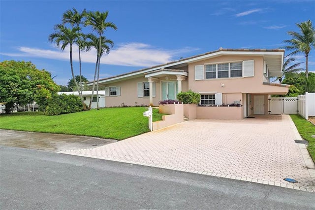 1 of 57 - 2542 Marathon Ln, Fort Lauderdale, FL