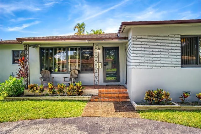 5 of 81 - 433 N 26th Ave, Hollywood, FL