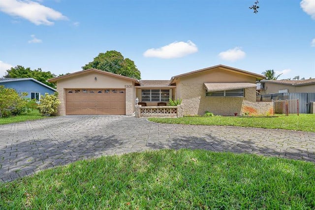 1 of 48 - 5305 Johnson St, Hollywood, FL