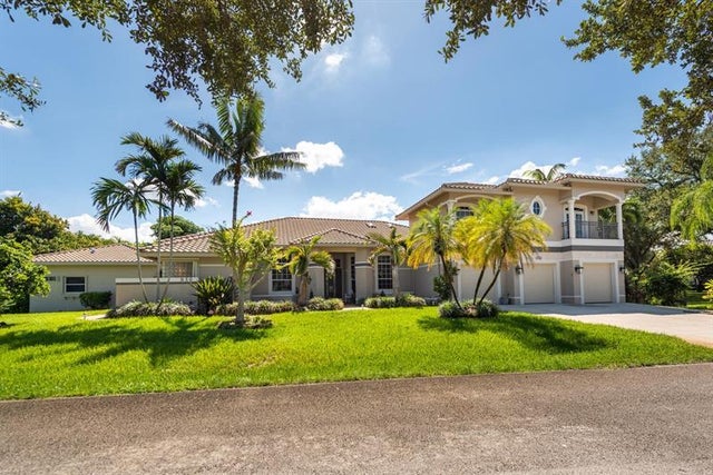 1 of 45 - 830 Nw 122nd Ave, Plantation, FL
