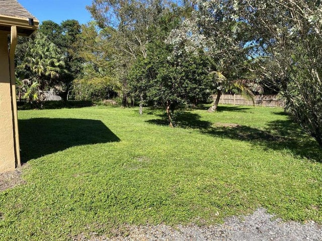 3 of 22 - 13309 N 42nd Rd, West Palm Beach, FL