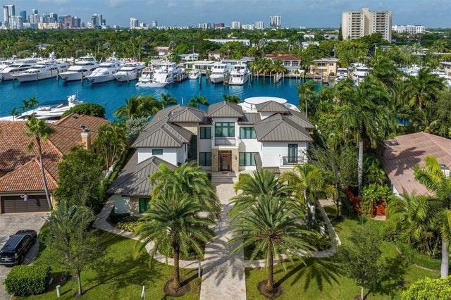 1 of 60 - 797 Middle River Dr, Fort Lauderdale, FL