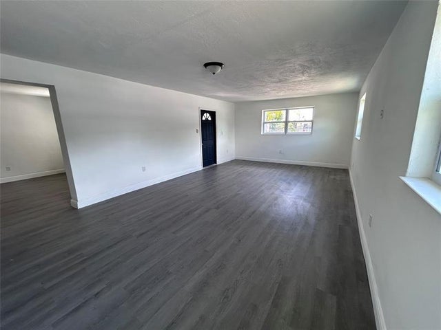 5 of 20 - 1835 Nw 122nd St, Miami, FL