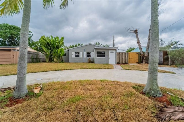 1 of 32 - 620 Ne 57th St, Fort Lauderdale, FL