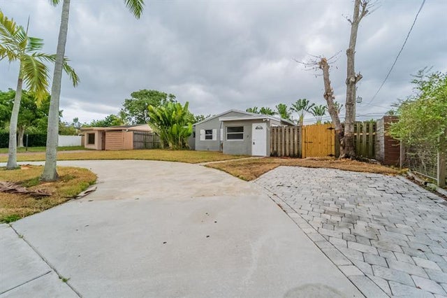 3 of 32 - 620 Ne 57th St, Fort Lauderdale, FL