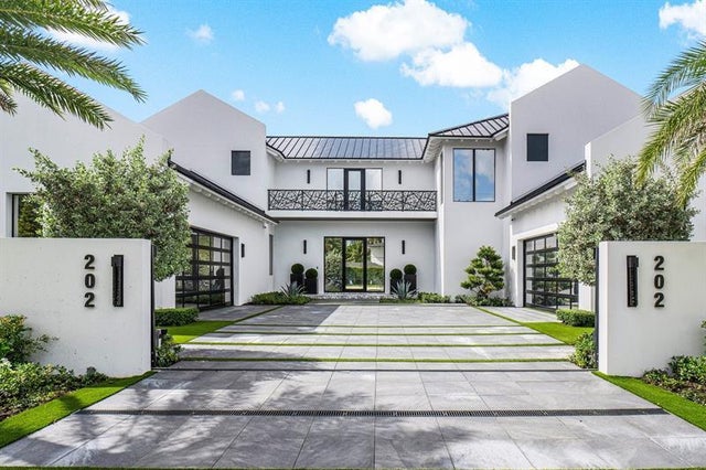 2 of 100 - 202 Nw 7th St, Delray Beach, FL