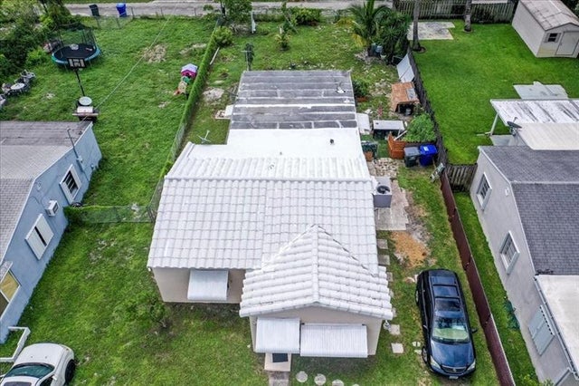 2 of 18 - 2510 Scott St, Hollywood, FL