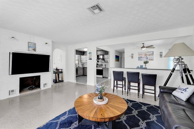 4 of 35 - 505 N Ocean Blvd, Pompano Beach, FL