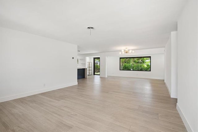 3 of 22 - 1789 Ne 35th St, Oakland Park, FL